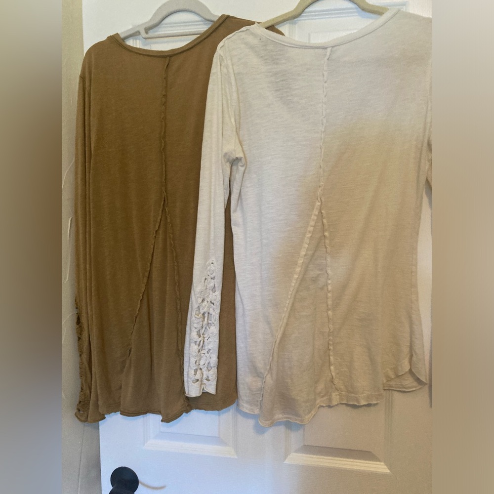 Bundle of two Free People Long Sleeve V Neck Tees, Size Large - Picture 2 of 6